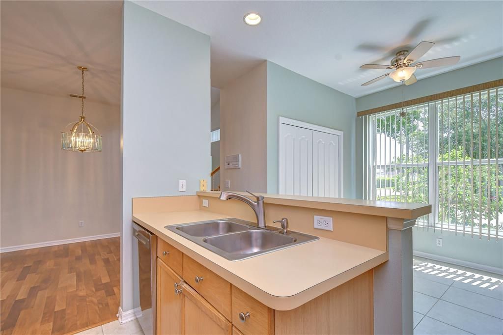 For Sale: $374,999 (4 beds, 3 baths, 1834 Square Feet)