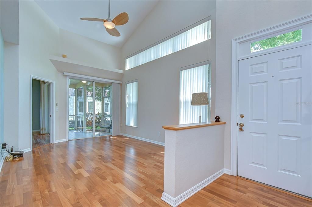 For Sale: $374,999 (4 beds, 3 baths, 1834 Square Feet)