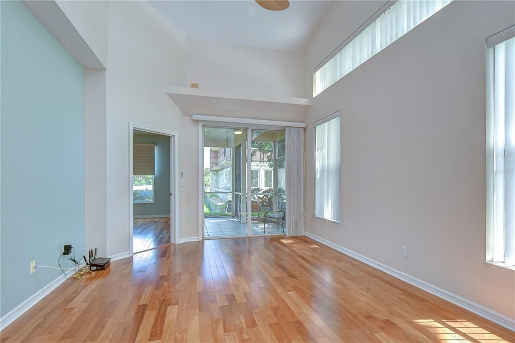 For Sale: $374,999 (4 beds, 3 baths, 1834 Square Feet)