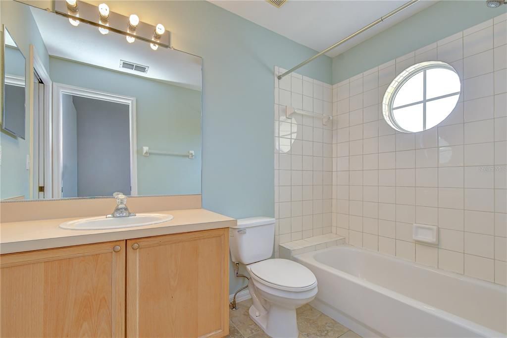 For Sale: $374,999 (4 beds, 3 baths, 1834 Square Feet)