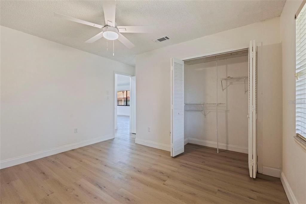 For Sale: $225,000 (2 beds, 2 baths, 1030 Square Feet)