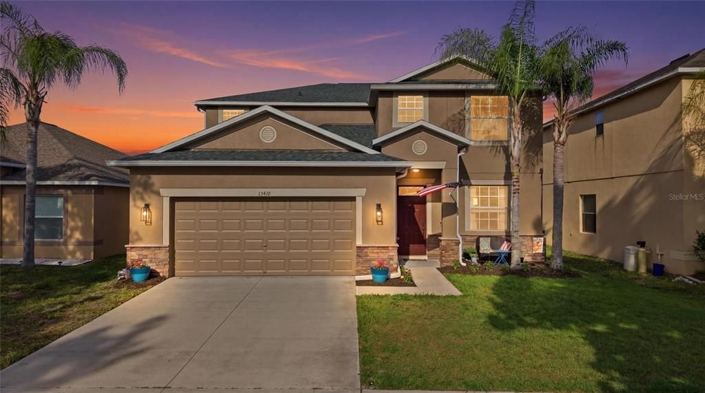 For Sale: $394,500 (4 beds, 3 baths, 2569 Square Feet)
