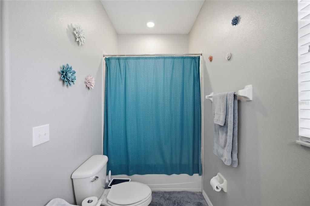 For Sale: $394,500 (4 beds, 3 baths, 2569 Square Feet)