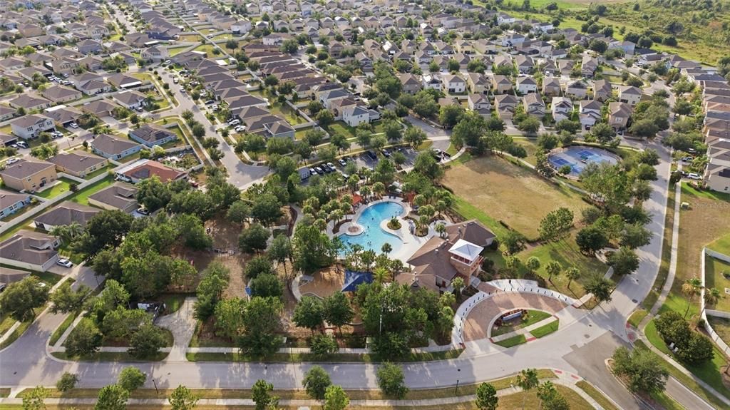For Sale: $394,500 (4 beds, 3 baths, 2569 Square Feet)