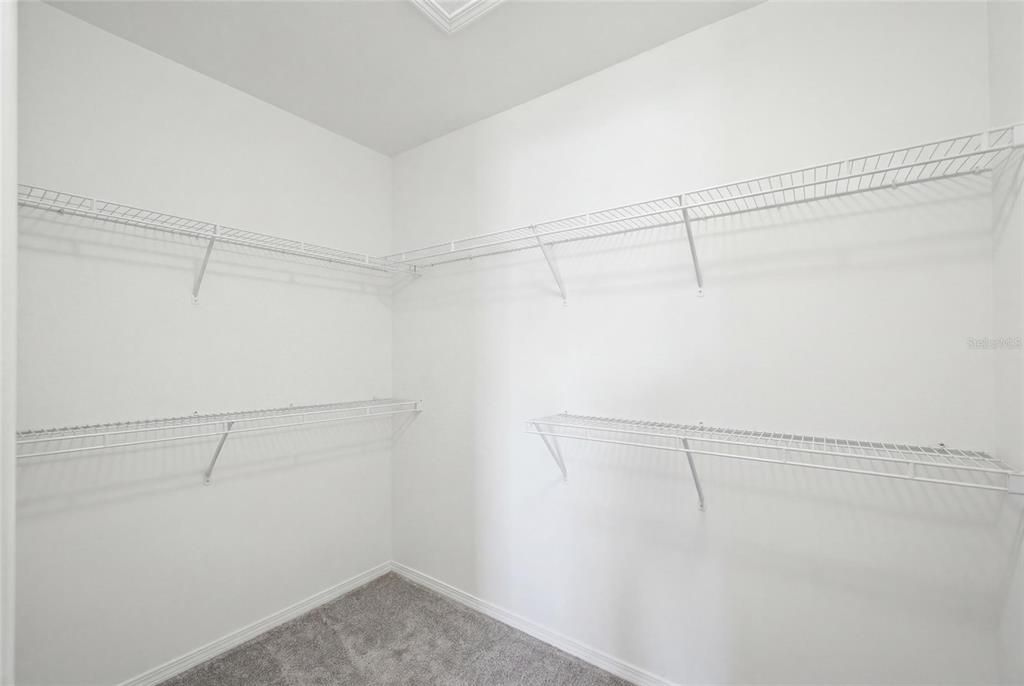 For Sale: $394,500 (4 beds, 3 baths, 2569 Square Feet)