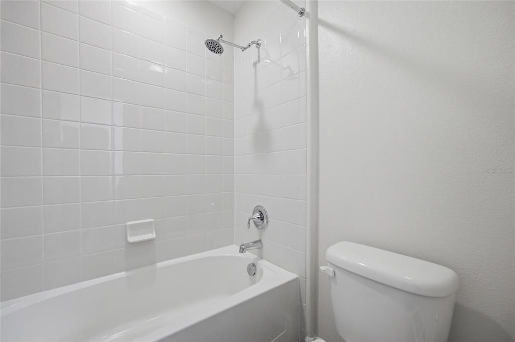 For Sale: $394,500 (4 beds, 3 baths, 2569 Square Feet)