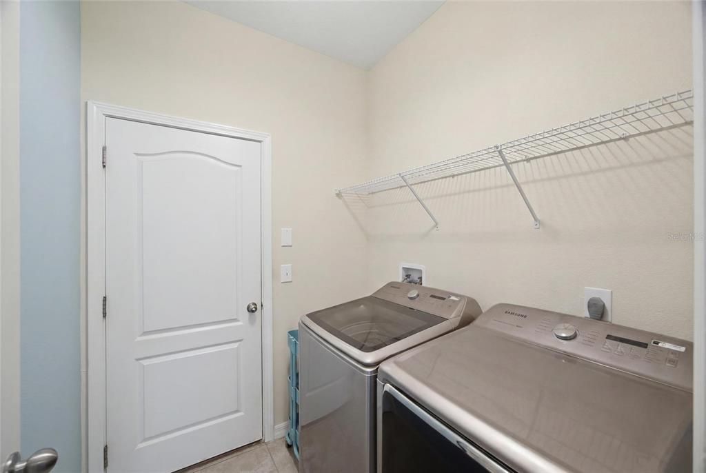 For Sale: $394,500 (4 beds, 3 baths, 2569 Square Feet)