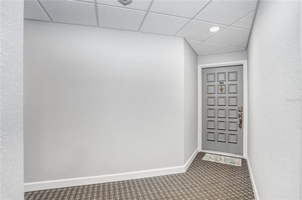 For Rent: $2,400 (2 beds, 2 baths, 1050 Square Feet)