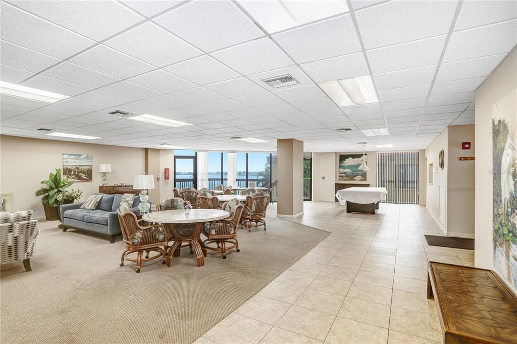 For Rent: $2,400 (2 beds, 2 baths, 1050 Square Feet)