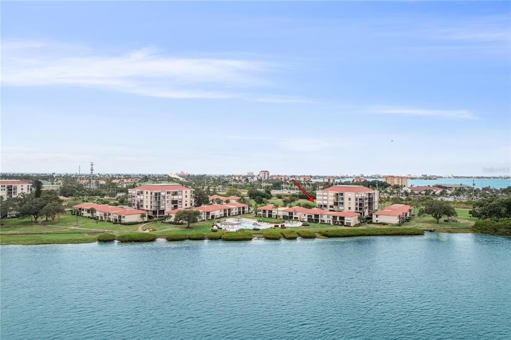For Rent: $2,400 (2 beds, 2 baths, 1050 Square Feet)