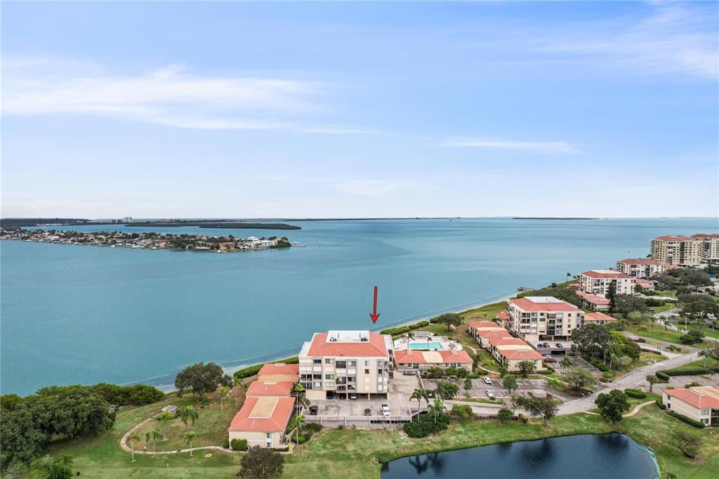 For Rent: $2,400 (2 beds, 2 baths, 1050 Square Feet)