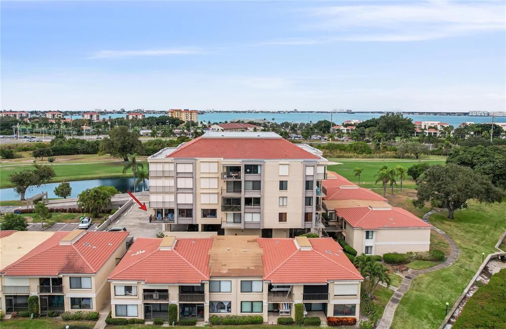 For Rent: $2,400 (2 beds, 2 baths, 1050 Square Feet)