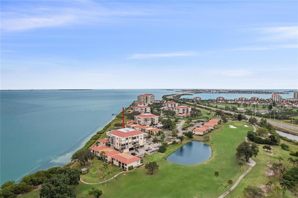 For Rent: $2,400 (2 beds, 2 baths, 1050 Square Feet)
