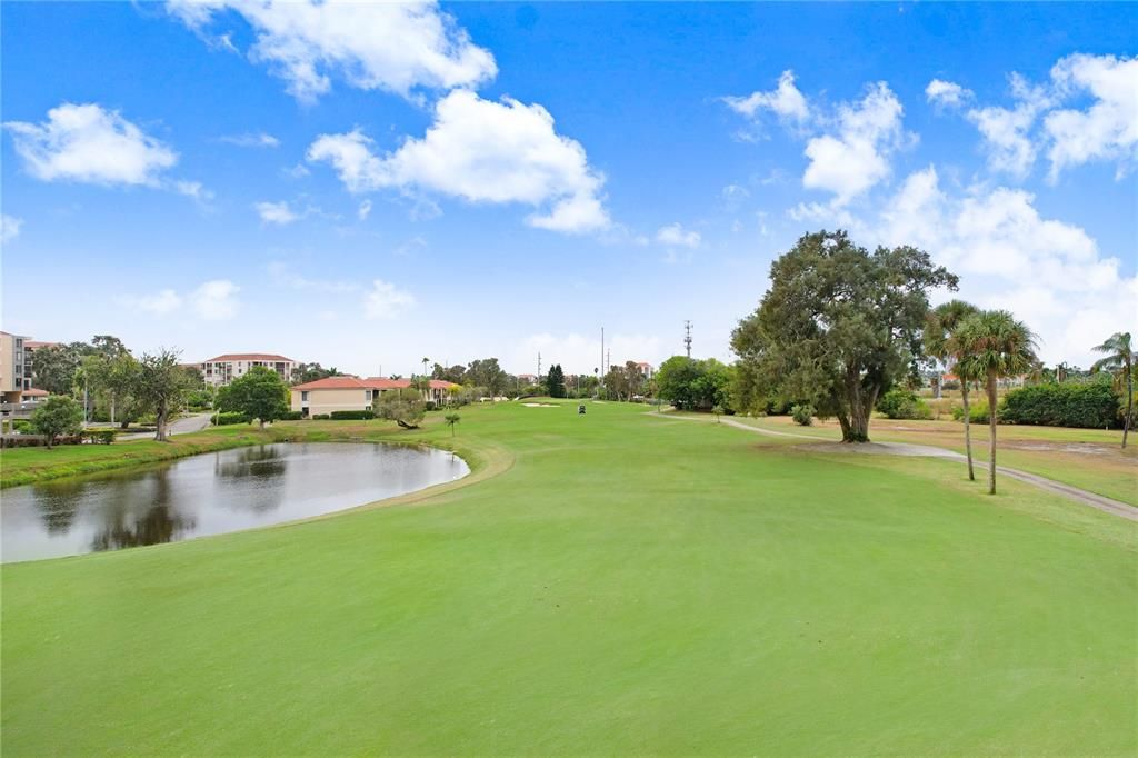 For Rent: $2,400 (2 beds, 2 baths, 1050 Square Feet)