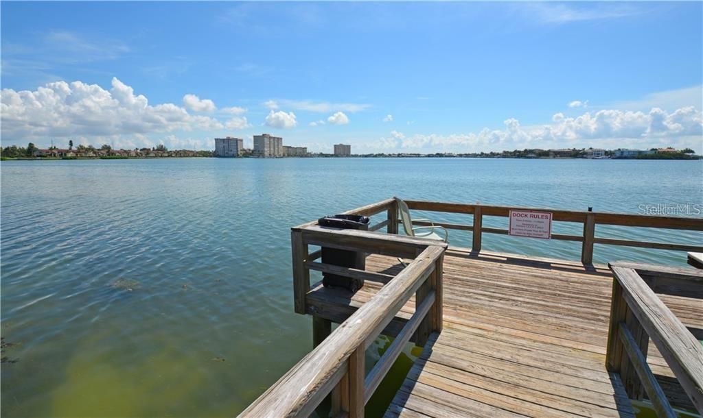 For Rent: $2,400 (2 beds, 2 baths, 1050 Square Feet)