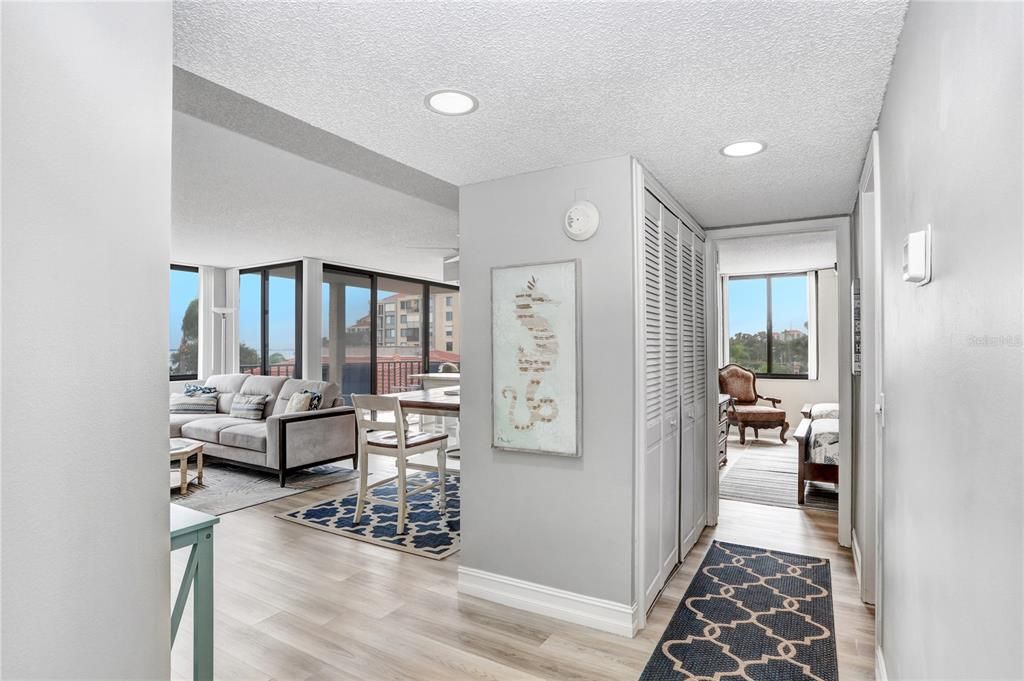 For Rent: $2,400 (2 beds, 2 baths, 1050 Square Feet)