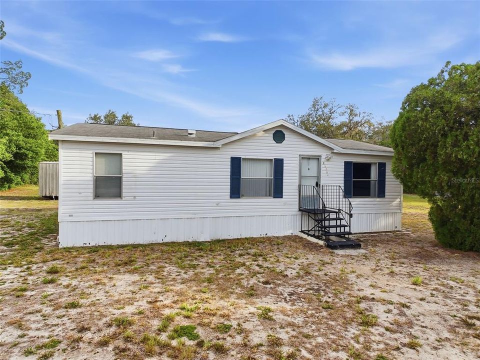 For Sale: $200,000 (3 beds, 2 baths, 960 Square Feet)
