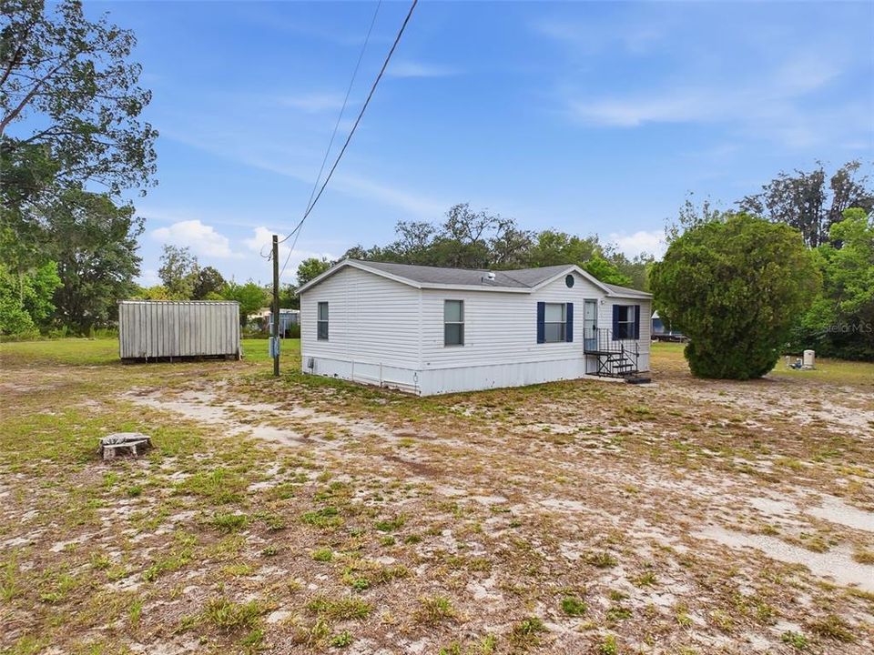 For Sale: $200,000 (3 beds, 2 baths, 960 Square Feet)