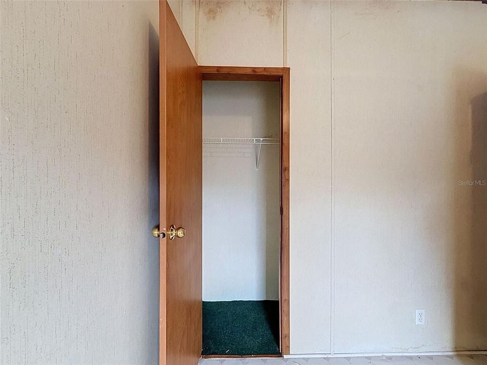 For Sale: $200,000 (3 beds, 2 baths, 960 Square Feet)