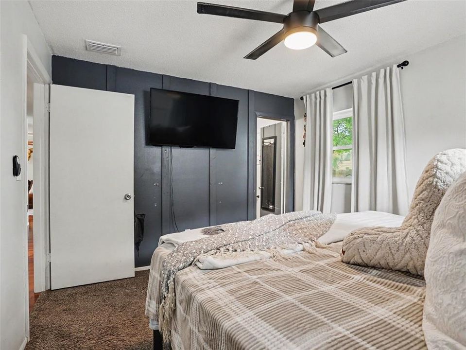 En Venta: $270,000 (3 camas, 2 baños, 1119 Pies cuadrados)