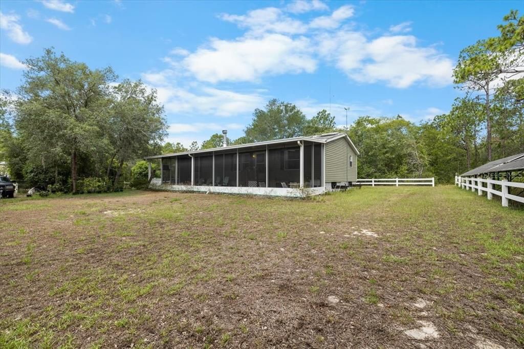 For Sale: $1,600,000 (3 beds, 2 baths, 1404 Square Feet)