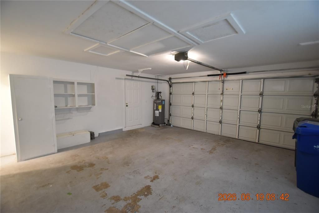 For Rent: $3,195 (3 beds, 3 baths, 2461 Square Feet)