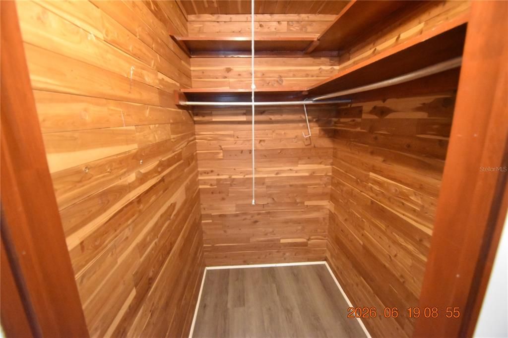 For Rent: $3,195 (3 beds, 3 baths, 2461 Square Feet)
