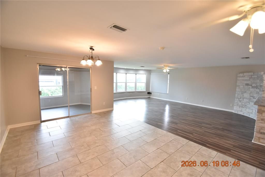 For Rent: $3,195 (3 beds, 3 baths, 2461 Square Feet)