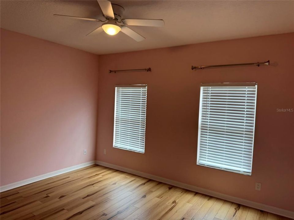 В аренду: $4,800 (6 спален, 4 ванн, 4403 Квадратных фут)