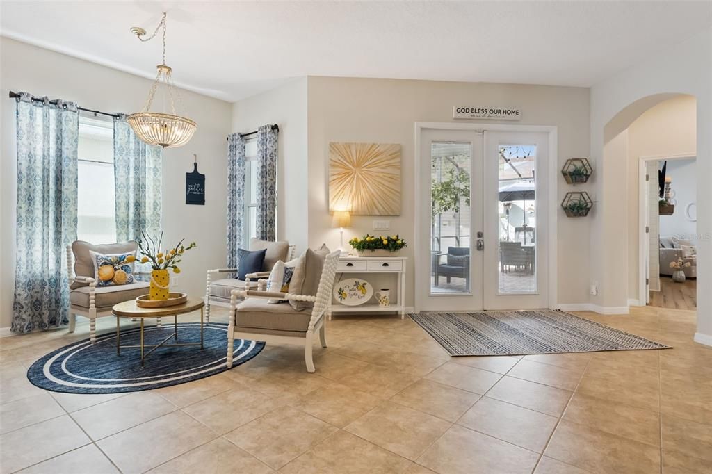 For Rent: $4,300 (6 beds, 4 baths, 4403 Square Feet)