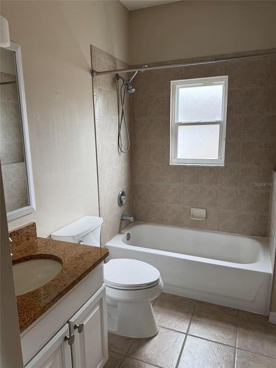 В аренду: $4,800 (6 спален, 4 ванн, 4403 Квадратных фут)