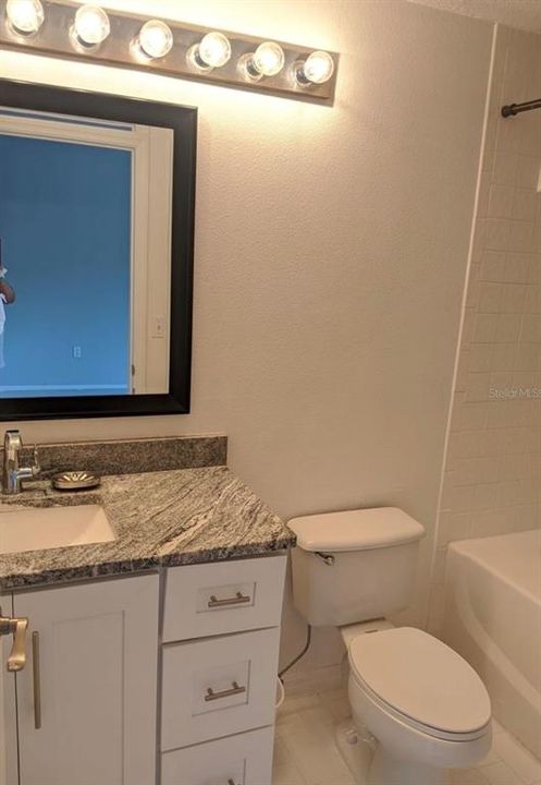 В аренду: $1,700 (2 спален, 2 ванн, 1205 Квадратных фут)
