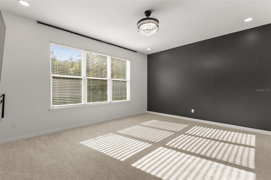For Sale: $520,000 (4 beds, 3 baths, 2400 Square Feet)
