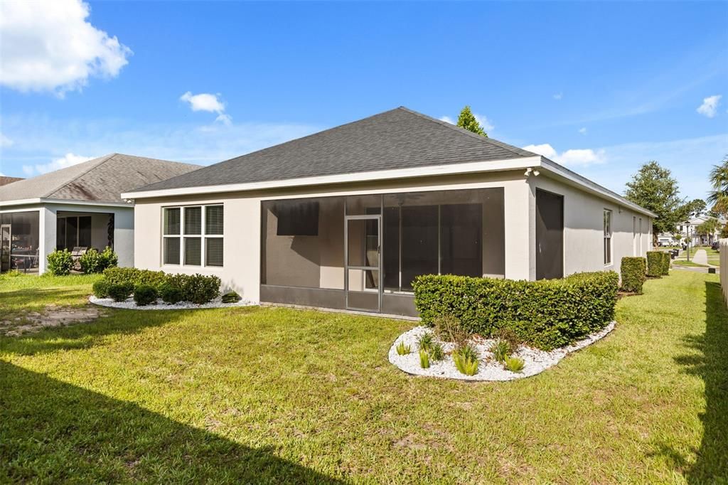 For Sale: $520,000 (4 beds, 3 baths, 2400 Square Feet)