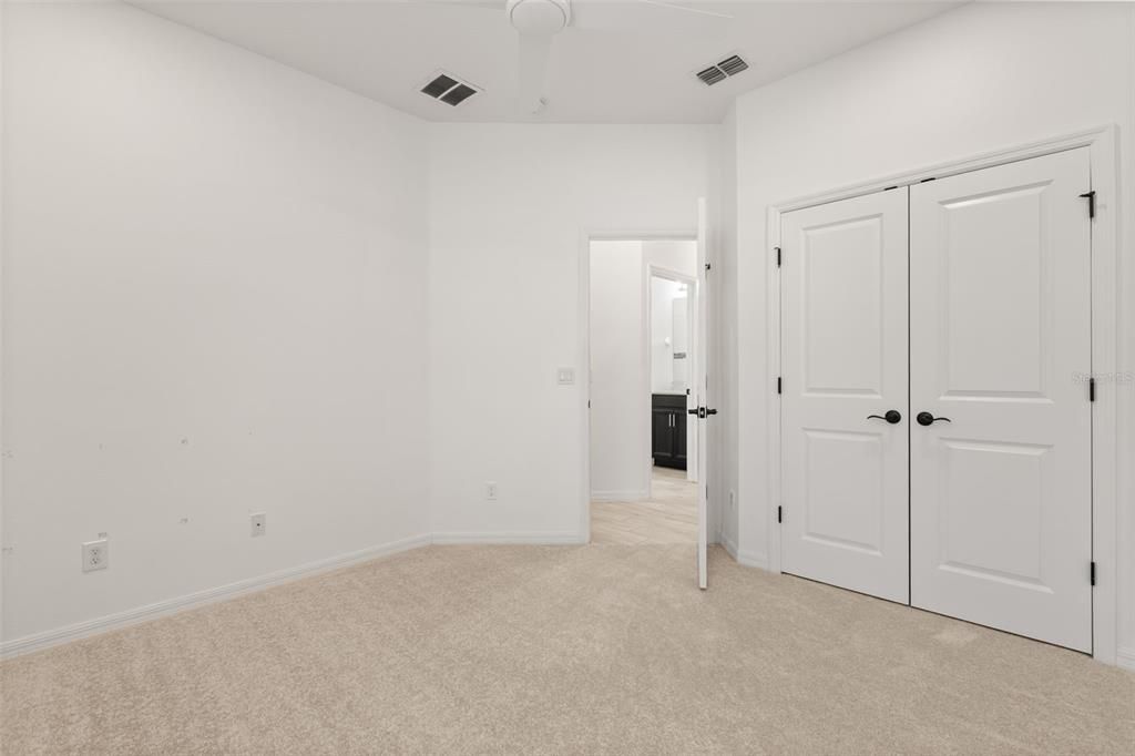 For Sale: $520,000 (4 beds, 3 baths, 2400 Square Feet)