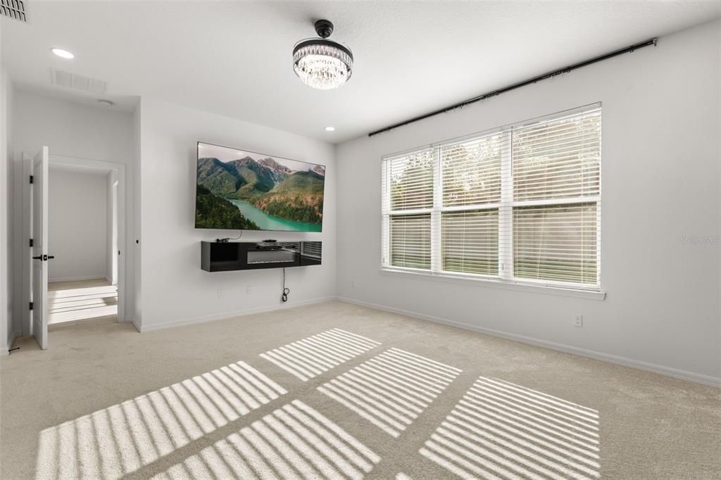 For Sale: $520,000 (4 beds, 3 baths, 2400 Square Feet)