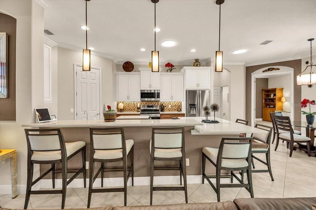 For Sale: $787,300 (3 beds, 3 baths, 2711 Square Feet)
