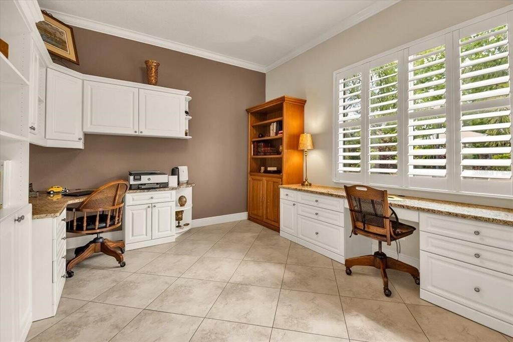 For Sale: $787,300 (3 beds, 3 baths, 2711 Square Feet)