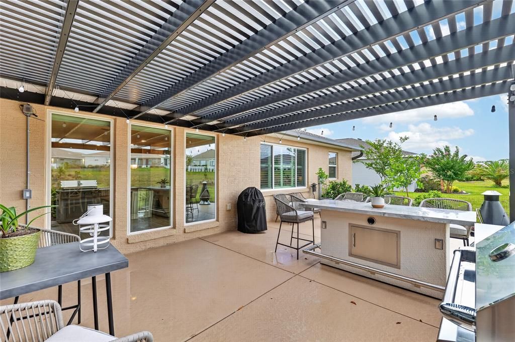En Venta: $450,000 (2 camas, 2 baños, 2104 Pies cuadrados)
