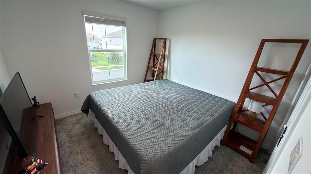 For Sale: $320,000 (4 beds, 2 baths, 1931 Square Feet)