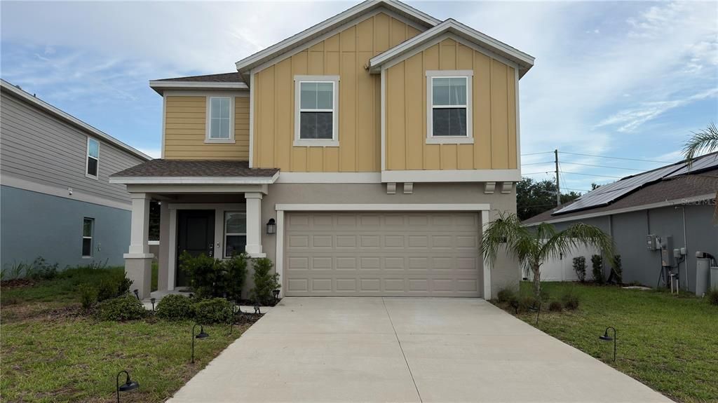 For Sale: $320,000 (4 beds, 2 baths, 1931 Square Feet)
