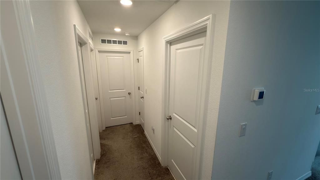 For Sale: $320,000 (4 beds, 2 baths, 1931 Square Feet)