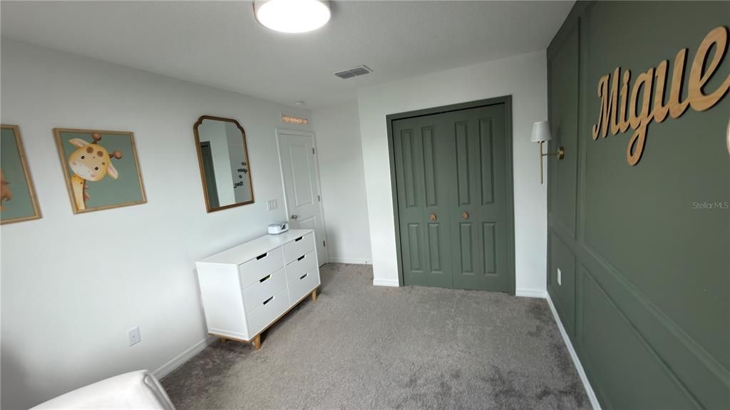 For Sale: $320,000 (4 beds, 2 baths, 1931 Square Feet)