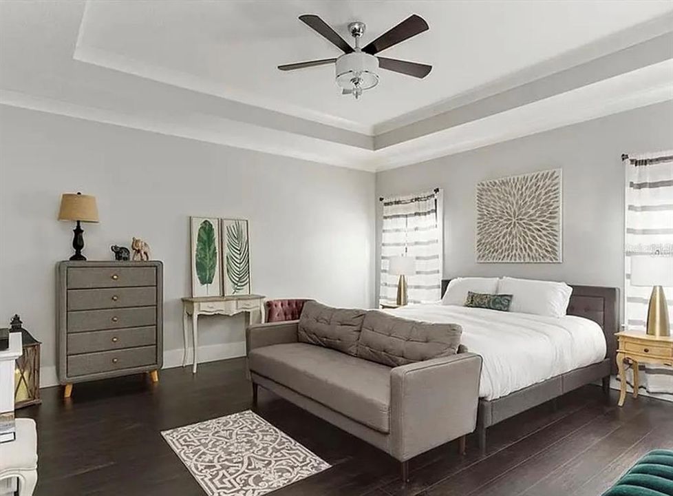 For Rent: $8,295 (4 beds, 5 baths, 3295 Square Feet)