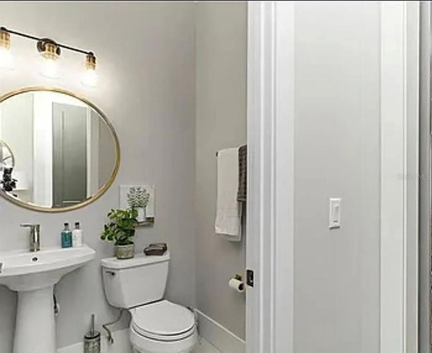 For Rent: $8,295 (4 beds, 5 baths, 3295 Square Feet)
