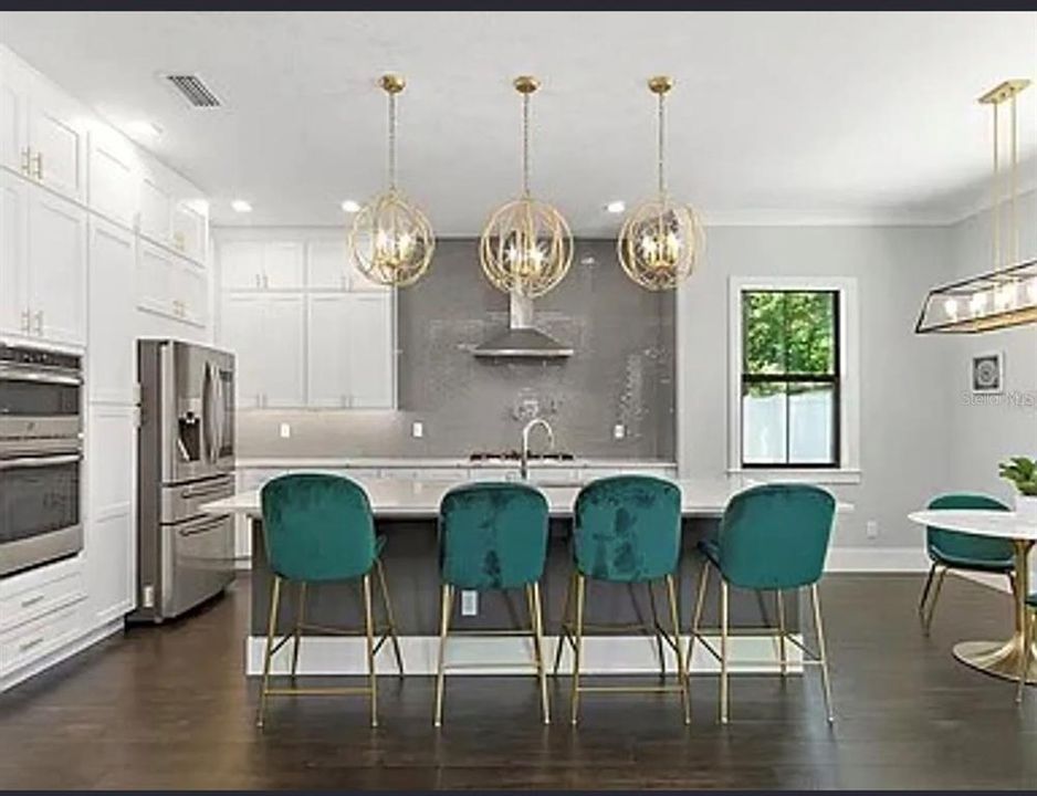 For Rent: $8,295 (4 beds, 5 baths, 3295 Square Feet)