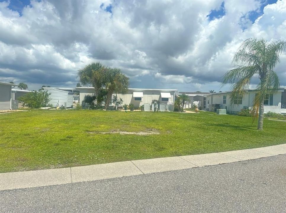 待售: $45,000 (0.10 acres)