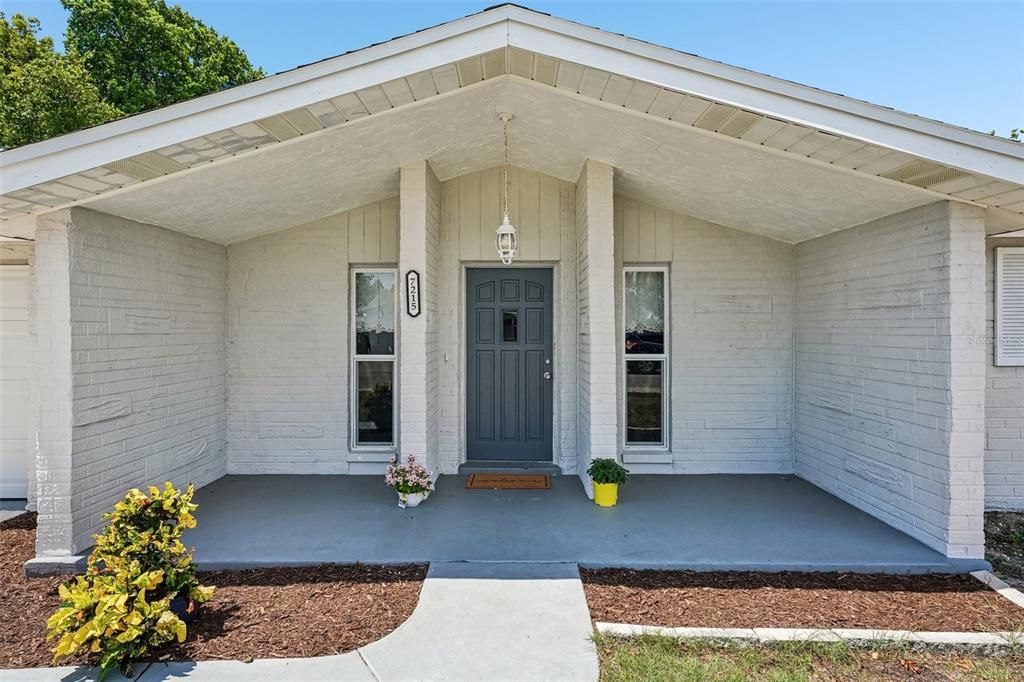 For Sale: $247,900 (2 beds, 2 baths, 1060 Square Feet)