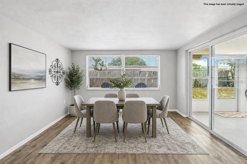For Sale: $247,900 (2 beds, 2 baths, 1060 Square Feet)