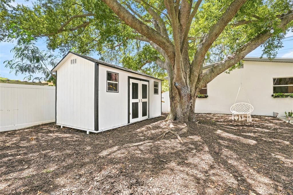 Activo con contrato: $549,990 (4 camas, 3 baños, 1641 Pies cuadrados)
